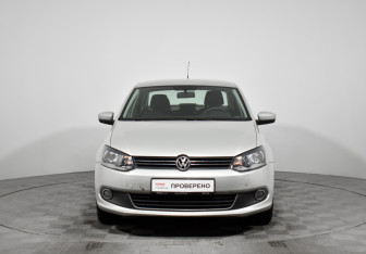 Подержанный автомобиль Volkswagen Polo Sedan 2011 года (2 фото)