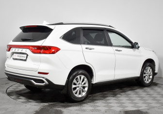 Подержанный автомобиль Haval M6 2023 года (5 фото)