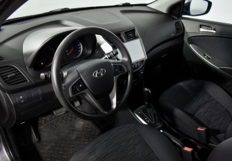 Подержанный автомобиль Hyundai Solaris Sedan 2016 года (9 фото)