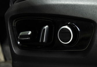 Подержанный автомобиль Jaecoo J7 2023 года (16 фото)