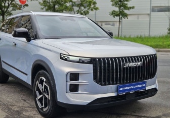 Подержанный автомобиль Jaecoo J7 2024 года (7 фото)