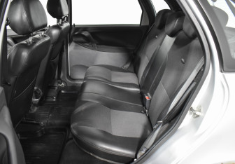 Подержанный автомобиль LADA (ВАЗ) Kalina Hatchback 2011 года (11 фото)