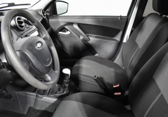 Подержанный автомобиль LADA (ВАЗ) Granta Liftback 2014 года (10 фото)