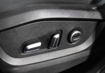 Подержанный автомобиль Chery Tiggo 8 Pro Max 2023 года (18 фото)