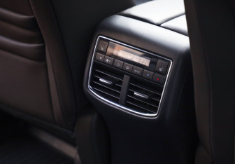 Подержанный автомобиль Mazda CX-9 2021 года (26 фото)