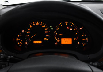 Подержанный автомобиль Toyota Avensis Sedan 2007 года (17 фото)