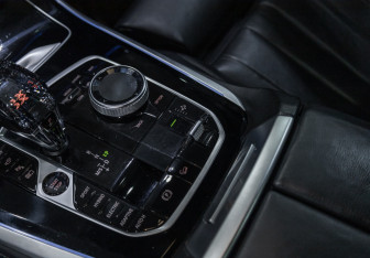 Подержанный автомобиль BMW X5 2022 года (24 фото)