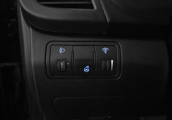 Подержанный автомобиль Hyundai Solaris Sedan 2014 года (18 фото)