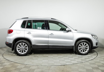 Подержанный автомобиль Volkswagen Tiguan 2013 года (4 фото)
