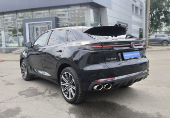Подержанный автомобиль Changan UNI-K 2024 года (6 фото)
