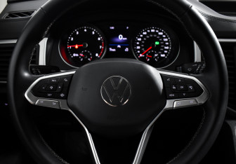 Подержанный автомобиль Volkswagen Atlas 2021 года (18 фото)