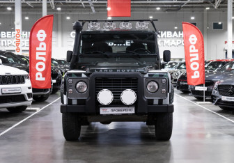Подержанный автомобиль Land Rover Defender Suv 2007 года (3 фото)