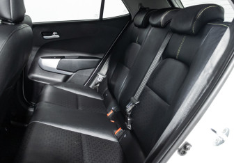 Подержанный автомобиль Kia Picanto 2023 года (10 фото)