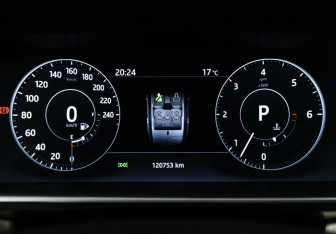 Подержанный автомобиль Land Rover Range Rover Sport 2017 года (12 фото)