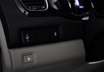 Подержанный автомобиль Kia Carnival 2018 года (22 фото)