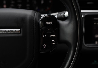 Подержанный автомобиль Land Rover Range Rover Evoque 2020 года (18 фото)