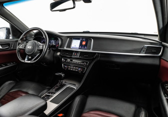 Подержанный автомобиль Kia Optima Sedan 2018 года (22 фото)