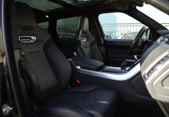 Подержанный автомобиль Land Rover Range Rover Sport 2021 года (12 фото)
