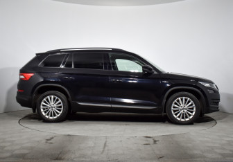 Подержанный автомобиль Skoda Kodiaq 2019 года (4 фото)