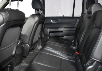 Подержанный автомобиль Honda Pilot 2013 года (12 фото)
