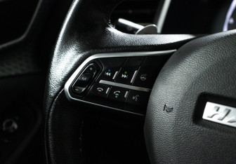 Подержанный автомобиль Haval F7 2022 года (19 фото)