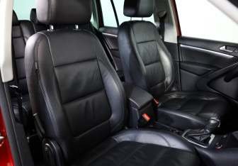 Подержанный автомобиль Volkswagen Tiguan 2013 года (19 фото)