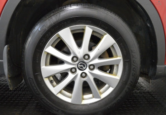 Подержанный автомобиль Mazda CX-5 2015 года (9 фото)