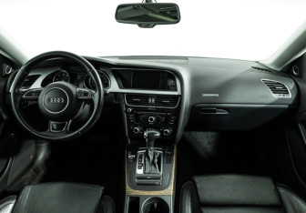Подержанный автомобиль Audi A5 Coupe 2015 года (13 фото)