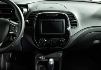 Подержанный автомобиль Renault Kaptur 2019 года (14 фото)