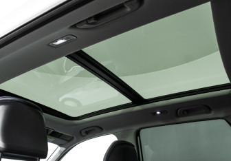 Подержанный автомобиль Geely Atlas 2023 года (15 фото)