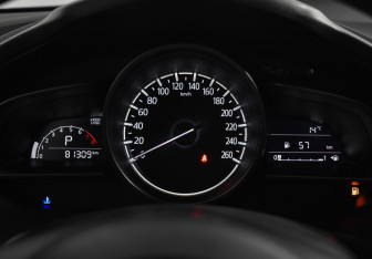 Подержанный автомобиль Mazda 3 Sedan 2017 года (22 фото)