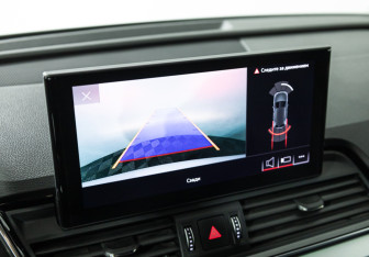 Подержанный автомобиль Audi Q5 2021 года (15 фото)