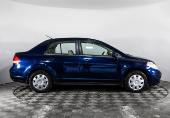 Подержанный автомобиль Nissan Tiida Sedan 2008 года (4 фото)
