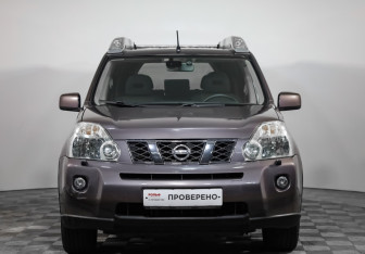 Подержанный автомобиль Nissan X-Trail 2007 года (2 фото)