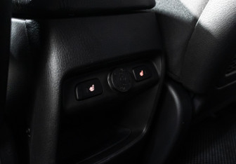 Подержанный автомобиль Kia Sorento 2014 года (18 фото)