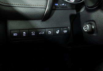 Подержанный автомобиль Toyota Camry Sedan 2018 года (19 фото)