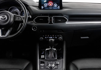 Подержанный автомобиль Mazda CX-5 2021 года (13 фото)