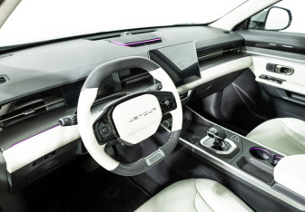 Подержанный автомобиль Jetour Dashing 2024 года (11 фото)