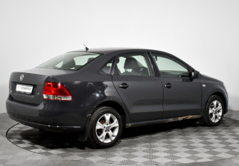 Подержанный автомобиль Volkswagen Polo Sedan 2010 года (5 фото)