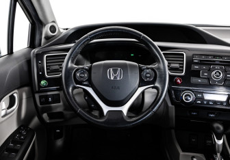 Подержанный автомобиль Honda Civic Sedan 2014 года (13 фото)