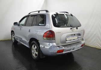 Подержанный автомобиль Hyundai Santa Fe 2008 года (7 фото)