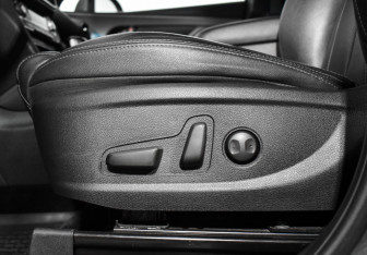 Подержанный автомобиль Hyundai Santa Fe 2019 года (12 фото)