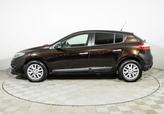 Подержанный автомобиль Renault Megane Hatchback 2014 года (8 фото)