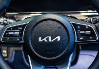 Подержанный автомобиль Kia Seltos 2023 года (13 фото)