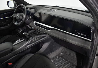 Подержанный автомобиль Geely Monjaro 2024 года (14 фото)