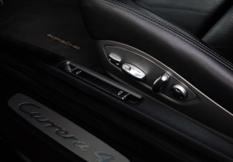 Подержанный автомобиль Porsche 911 Coupe 2016 года (32 фото)