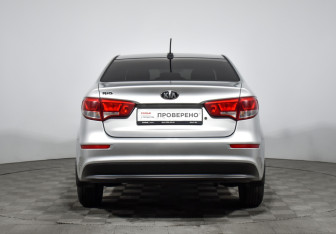 Подержанный автомобиль Kia Rio Sedan 2017 года (6 фото)