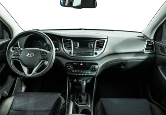 Подержанный автомобиль Hyundai Tucson 2017 года (13 фото)
