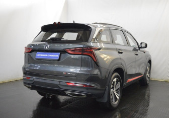 Подержанный автомобиль Changan CS75PLUS 2020 года (5 фото)