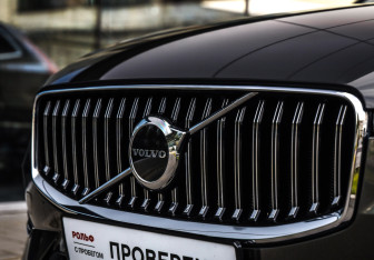 Подержанный автомобиль Volvo XC60 2021 года (11 фото)